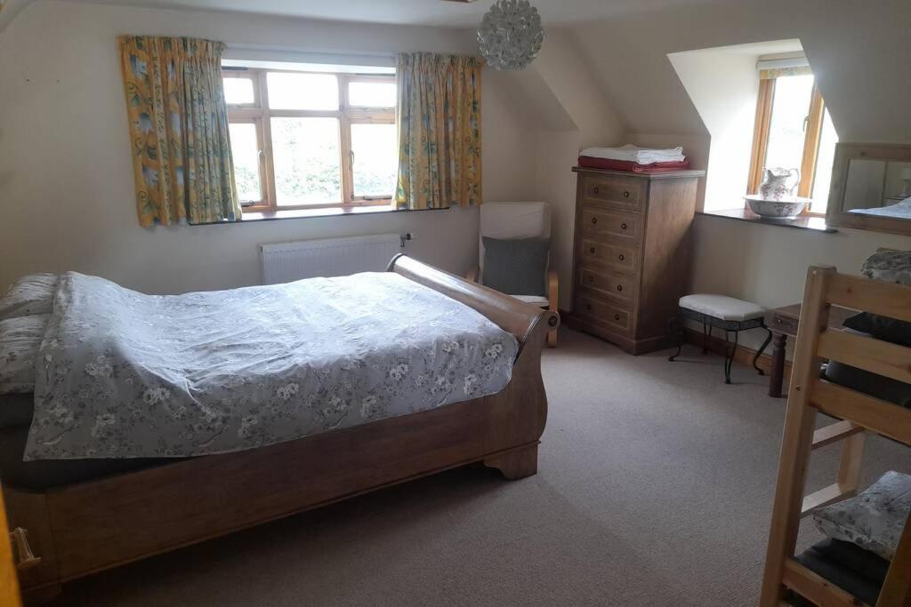Rowan Cottages With Panoramic Views Of The Stiperstones And Walks On The Doorstep 슈루즈버리 외부 사진